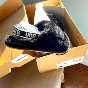 Toddler ugg slides